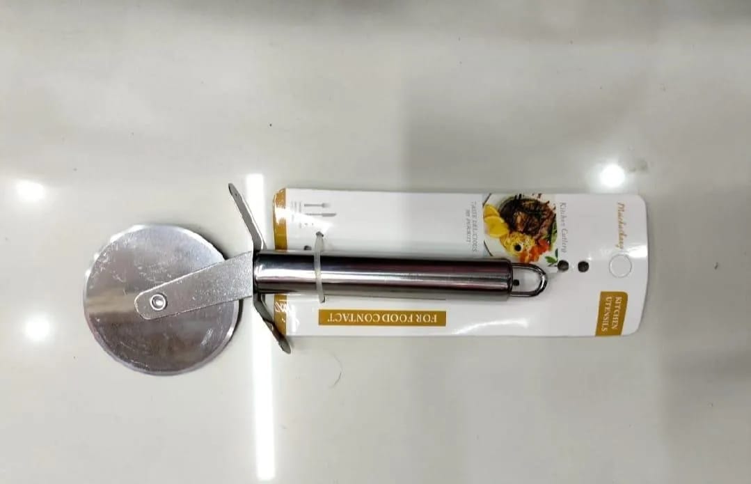 Electric Pizza Cutter Stainless Steel Silver 2x2x2"