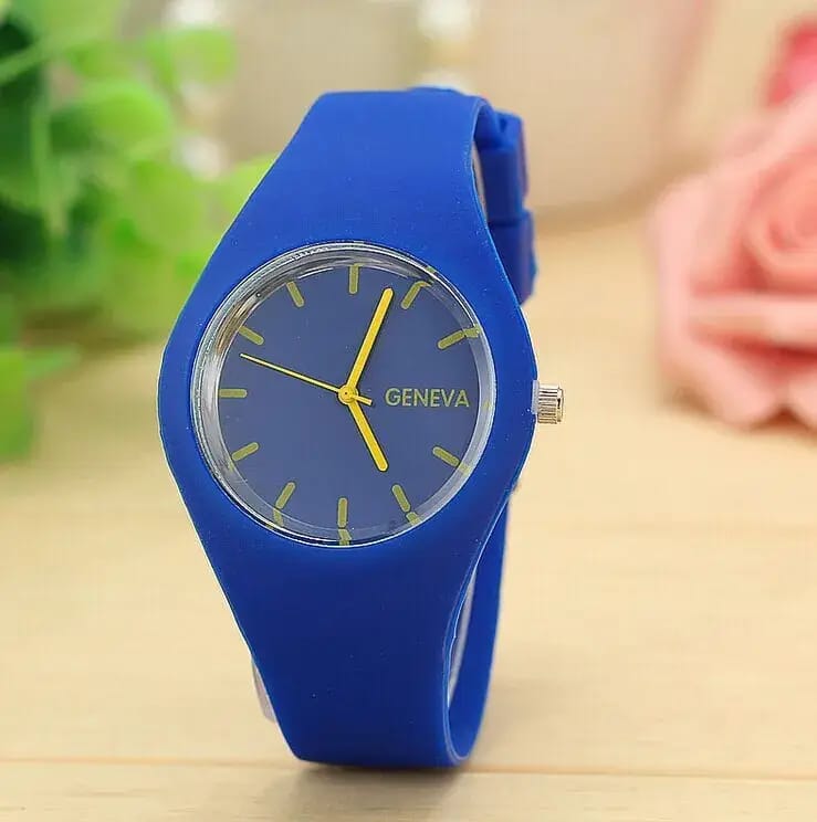 Purple Silicone Women's Quartz Watch with Blue Dial