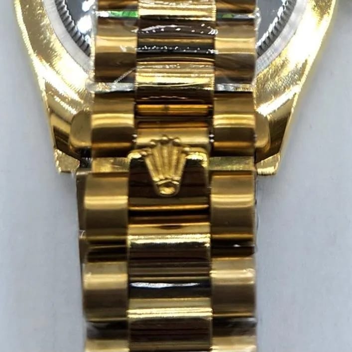 : Men's Rolex Submarmer Gold Stainless Steel Watch